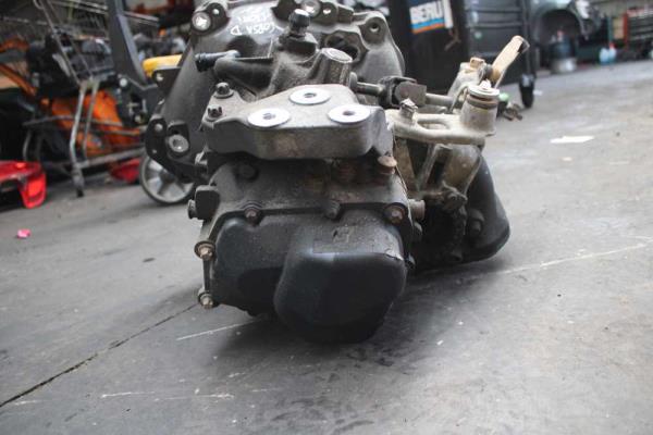 BOITE DE VITESSE MANUEL OPEL CORSA D 1.3 CDTI - Vue 4